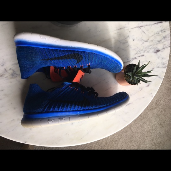 Nike Free RN Flyknit 2017 Men's Running Shoe - Picture 4 of 7